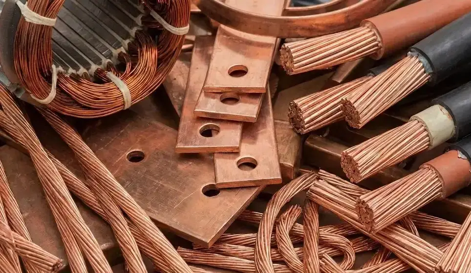 Chatarra de cable de cobre junto